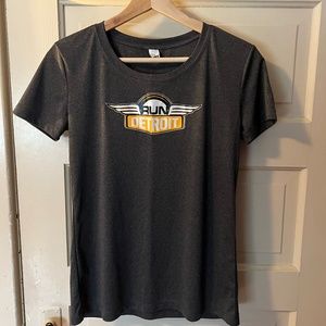 Run Detroit Running Top — Size XS/S